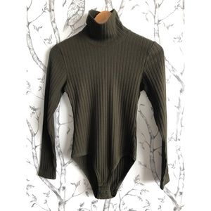 VINTAGE 90’s LAURA ASHLEY Turtleneck Bodysuit 6